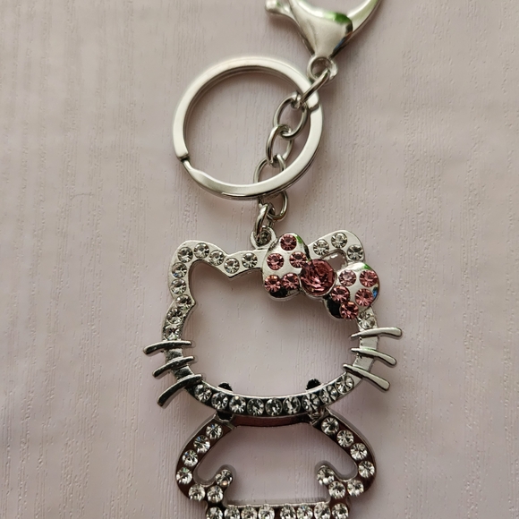 Hello Kitty Rhinestone Brooch - Picture 2 of 3